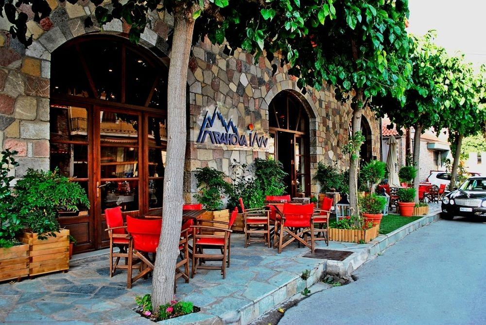 Arahova Inn Hotel Exterior foto