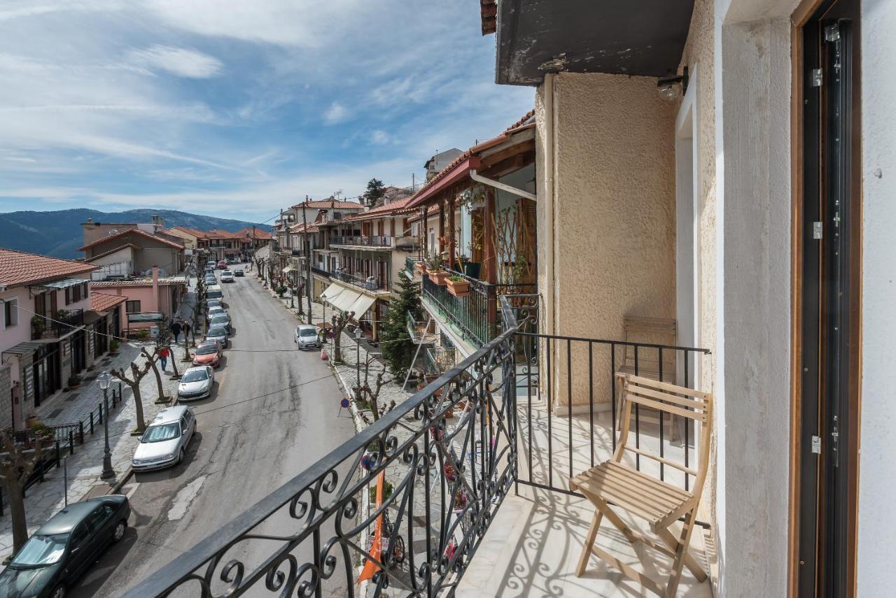 Arahova Inn Hotel Exterior foto
