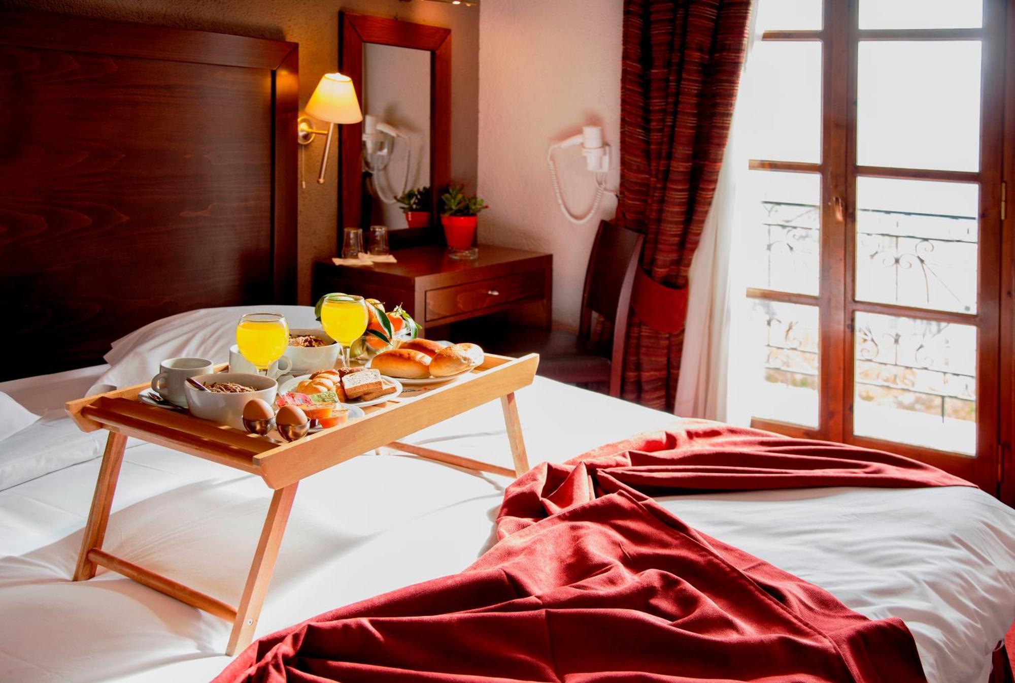 Arahova Inn Hotel Cameră foto